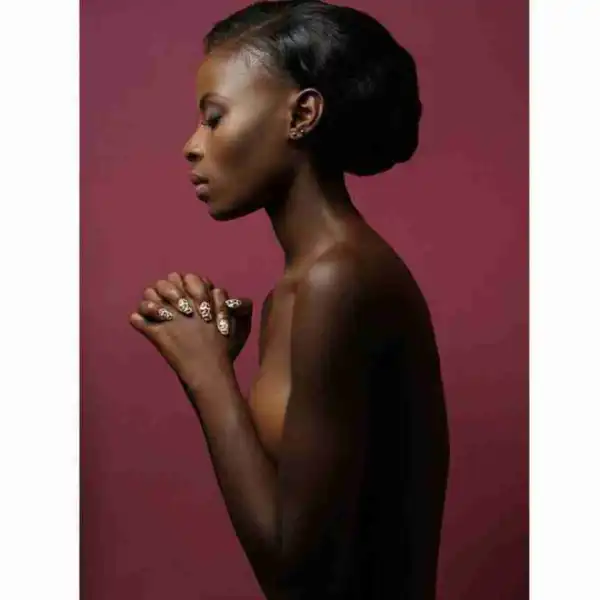 #BBNaija2018: Ex Housemate, Khloe Goes Topless In New Photo